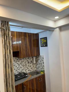 Premium Apartment in New Delhi 400m to MetroStation With AC WIFI RO TV - Nuova Delhi - 6