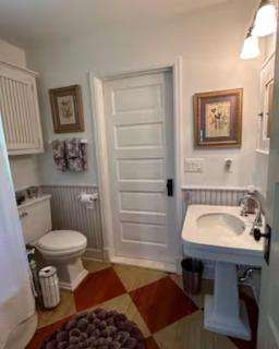 House and BoatHouse - Lake Mills - 5
