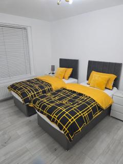 F1 2BR Free Parking Walk Dist CityC - Glasgow - 1