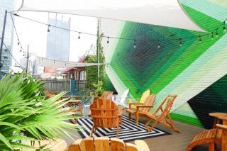Sleeps 8 4 SoBro Suites w Kitchens Art Walk to Broadway – by AvantStay - 2