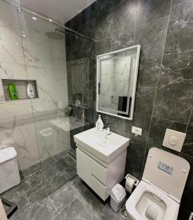 Tirana's Comfy Apartment - Tirana - 8