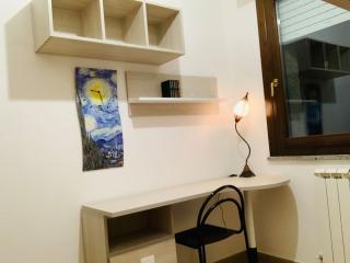 Nuovissimo appartamento moderno con box auto - Sassari - 8