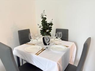 Cosy 2 bed flat Near East Croydon - 6