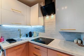 Frenchie w kamienicy - 1