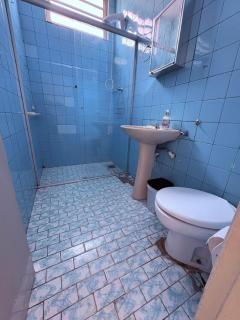 Casa de fundo de 2 quartos para 8 solteiros ou 10 se 2 na cama de casal - 2
