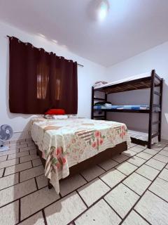 Casa de fundo de 2 quartos para 8 solteiros ou 10 se 2 na cama de casal - 1