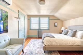 Spacious Group Retreat - 5BR - Sleeps 12 - Portland - 1