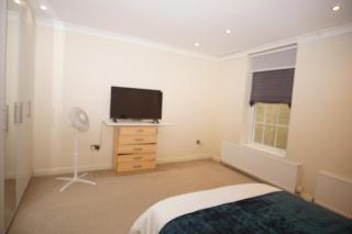 Evergreen Aparments, flat 6 - London - 4