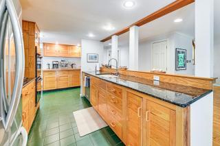 8 Mi to Tanglewood and Butternut Ski Spacious Home! - 2