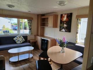 Lexi's Lodge - Tattershall - 9