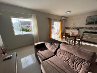 Apartamento no centro dos ingleses, com churrasqueira, ar condicionado perto da praia - 8