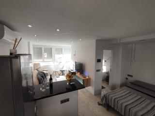 Precioso estudio reformado Wi-Fi Hidromasaje Centro Torremolinos - Torremolinos - 0