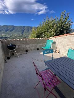Petite maison avec terrasse et vue imprenable - Saint-Martin-de-Castillon - 7
