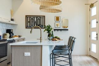 Outrider Buyout - 2 Units - DT Nashville by AvantStay - 2