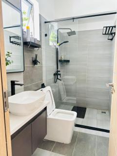 Two-Bedroom Apartment Near JKIA & SGR Free Parking & Wi-Fi By Irene - 8