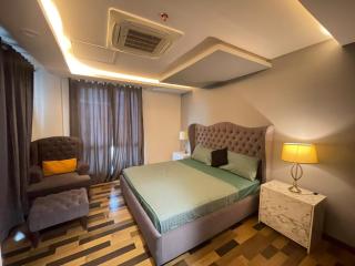 Modern Luxury 1 BHK Apartment At Goldcrest Mall DHA Phase 4 Lahore - Lahore - 2