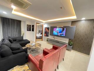 Modern Luxury 1 BHK Apartment At Goldcrest Mall DHA Phase 4 Lahore - Lahore - 1