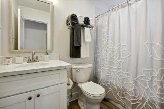 Magnolia Suites B and C Bay St Louis Vacation Rental - Bay Saint Louis - 6