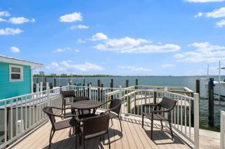 Waterfront Stunning 2 bed 2 bath riverfront beach home on Nettles Island - 9