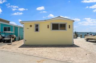 Waterfront Stunning 2 bed 2 bath riverfront beach home on Nettles Island - 4