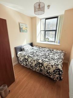 Double Bed Apartment Bradford City Center - Bradford - 7