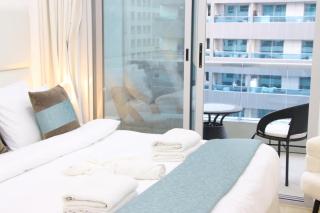Stylish Marina 1BR, Balcony, Walk to JBR & Marina - 4