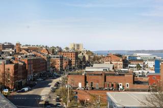 Courtyard by Marriott Portland Downtown/Waterfront - Portland - 1
