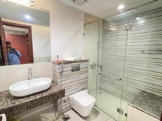 2 BHK Luxuries Apartment At Goldcrest Mall DHA - Lahore - 5