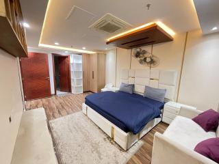 2 BHK Luxuries Apartment At Goldcrest Mall DHA - 7