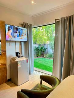 A Private Room with a Private Entrance - Olifantsfontein - 6