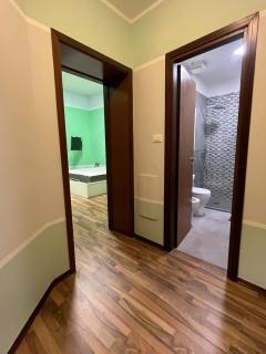 150 passi dalla stazione di Bologna - 3