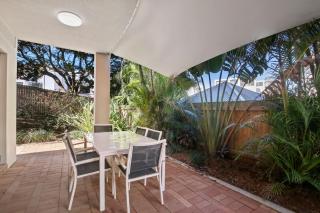 Lindomare Unit 1, 11 Orvieto Tce, Kings Beach - Caloundra - 2