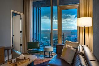 Del Rio at the Rainey District - 9