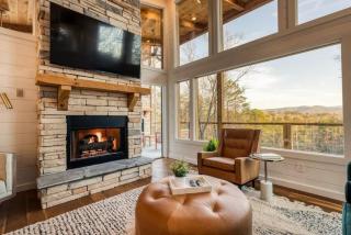 Modern Luxury - EV Charger Hot Tub & Epic Views - 9