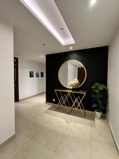 Hilton Suites - Gold Crest Mall & Residency DHA P4 Lhr - 3