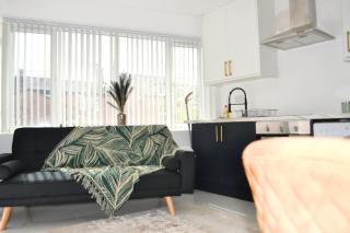 Stylish 1 Bed Apartment Num 6, Bham City Free Parking - 9