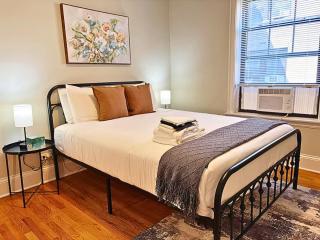 Homey Vibes Furnished 1BR Apt - WLawn 2W - 5