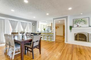 Lake and Dock Access Peaceful Retreat in Duluth - 3