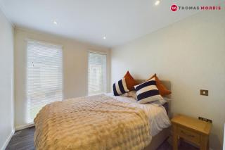 Lakeside Lodge Retreat with Views - 3