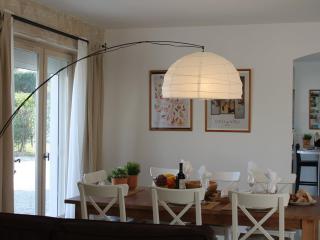 Villa in Languedoc with Pool near Historic Cities - 9