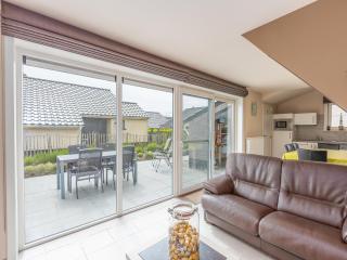 Ideal holiday home by the sea - 1