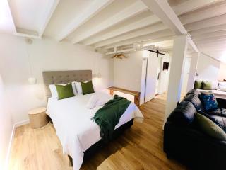 Little Bank House - 2