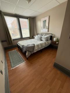 Modern 2BR with Ensuite, Downtown Morgantown, WVU - Morgantown - 1