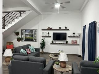 Beautiful, contemporary brick style home - Metapán - 3