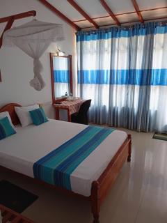 M R Tourist Hotel - 9