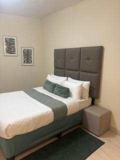 Sleek Stay in Hochlandpark - Windhoek - 9