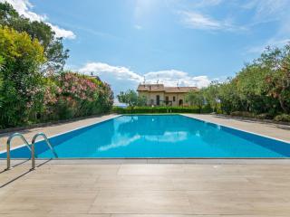 Holiday Home in Bardolino with Pool & Lake Views - 2