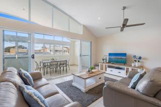 Malibu Apartments Unit 1 and 2 - 5 Oak Street - Evans Head - 9
