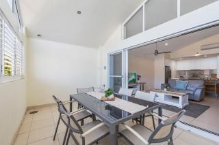 Malibu Apartments Unit 1 and 2 - 5 Oak Street - Evans Head - 4