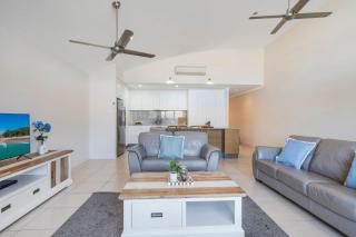 Malibu Apartments Unit 1 and 2 - 5 Oak Street - Evans Head - 2